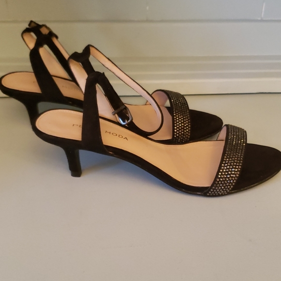 New Pelle Moda Fabia Open Toe Black 2.5" Heels - Picture 4 of 8